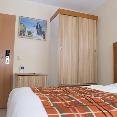 Hotel-restaurant Gulliver فندق