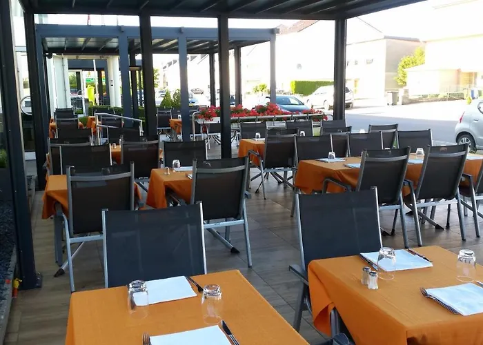 Hotel-restaurant Gulliver 3* バシャラージュ