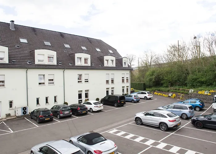 Hotel-restaurant Gulliver ホテル バシャラージュ