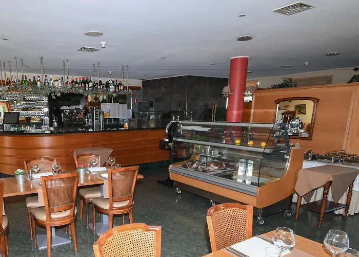 Hotel-restaurant Gulliver バシャラージュ