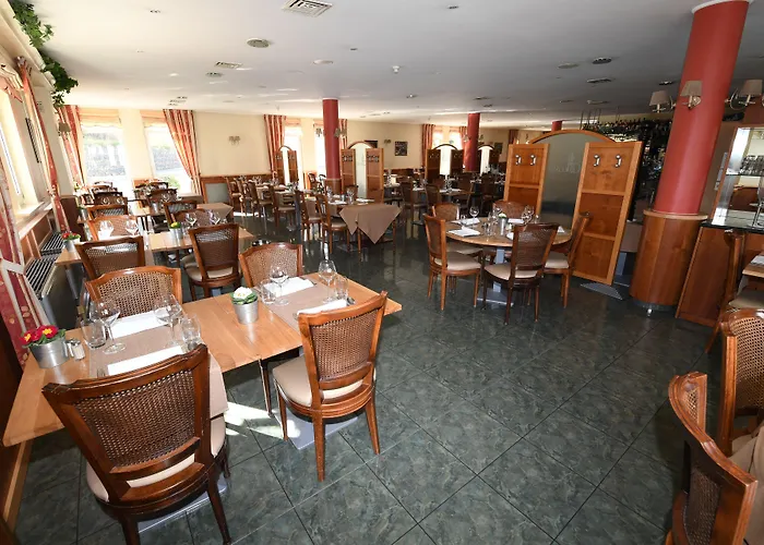 Hotel-restaurant Gulliver ホテル 3*