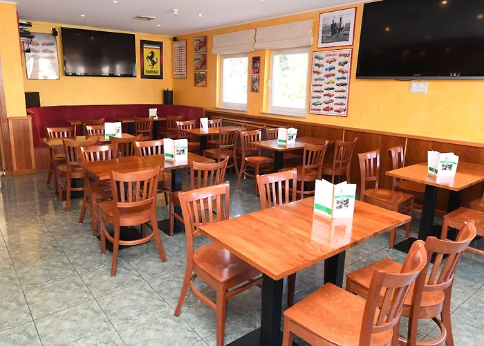 Hotel-restaurant Gulliver 3* バシャラージュ