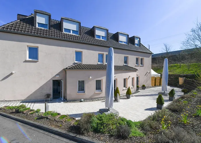 Hotel-restaurant Gulliver 3* バシャラージュ